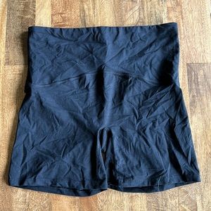 Spanx booty boost shorts